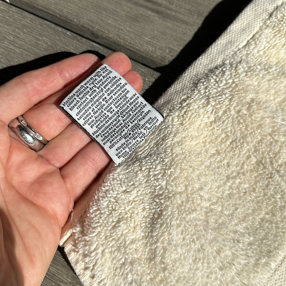 Towels 100% cotton set of 3 bath towels. Very good condition, almost not used - Picture 7 of 13